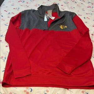 NWT Men’s NHL Blackhawks 1/4 zip
